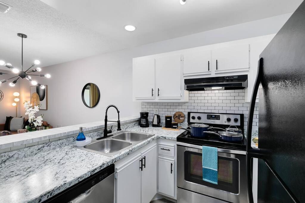 Oasis 203 - Symmetry & Serenity Titusville Exterior foto